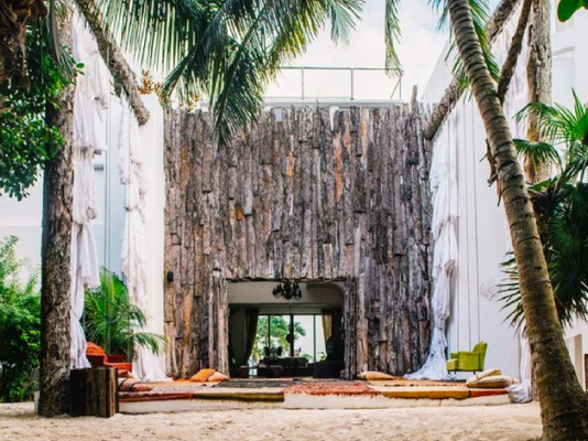 Narcos: já é possível dormir na casa de Pablo Escobar