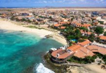 Taxa ocupação hotéis aproxima-se dos cem por cento