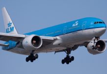 KLM inclui descrição de áudio em filmes a bordo