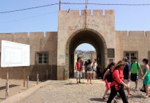 Santiago oferece turismo cultural e histórico