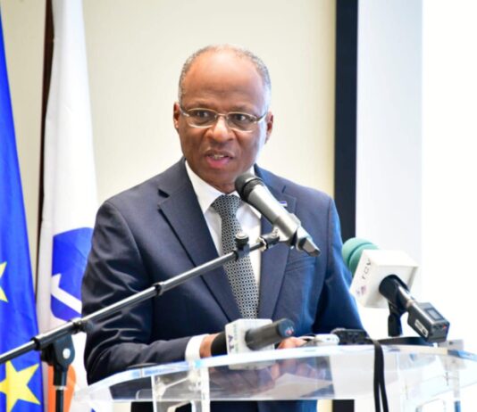 SISTEMA DE GESTÃO DE TRÁFEGO AÉREO