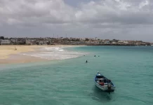 Cabo Verde desafia empresa chinesa para aproveitar oportunidades na área do turismo