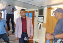 Visita do Ministro dos Transportes e Mar ao Navio Djabraba